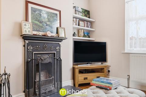 2 bedroom end of terrace house for sale, Weston Road, Colchester, CO2