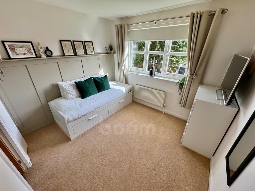 Millbarr Grove, Barrmill bedroom one