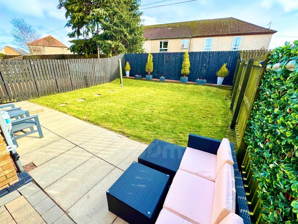 Millbarr Grove, Barrmill rear garden