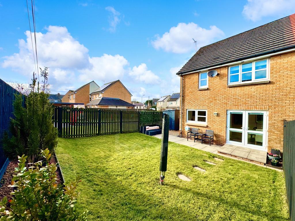 Millbarr Grove, Barrmill rear garden shot