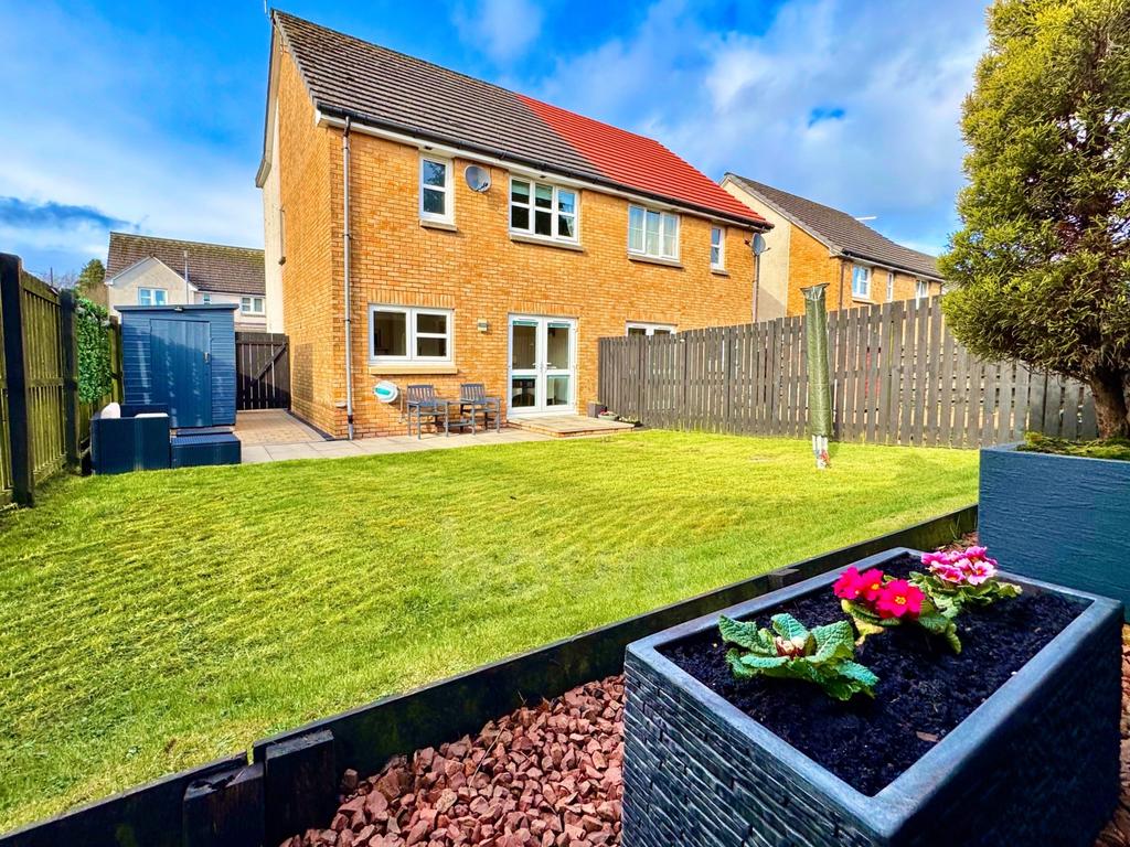 Millbarr Grove, Barrmill rear garden picture