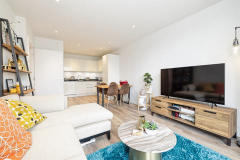 2 bedroom apartment for sale, Station Road, Borehamwood