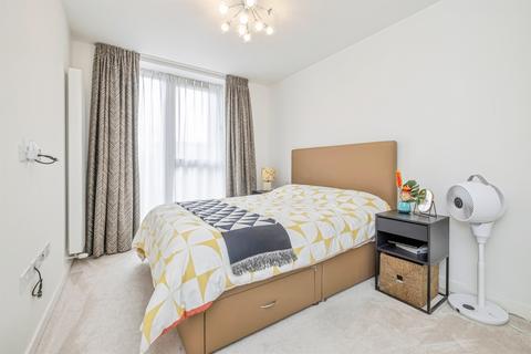 2 bedroom apartment for sale, Station Road, Borehamwood