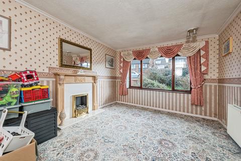 3 bedroom semi-detached house for sale, Lascelles Road, Heckmondwike