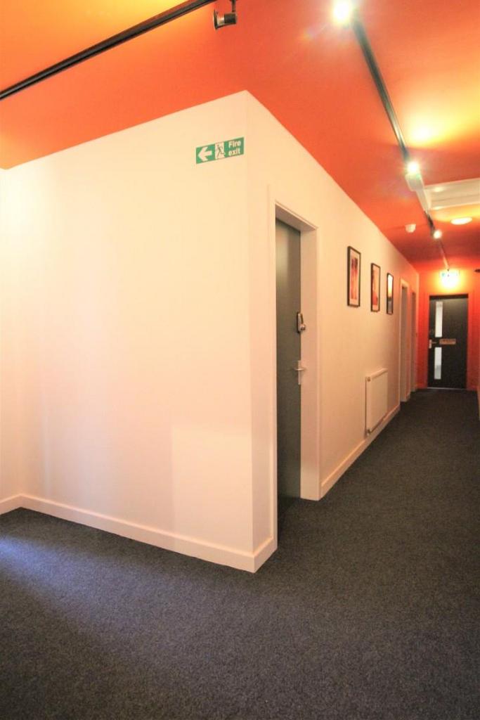 Flat 3 corridor3.JPG