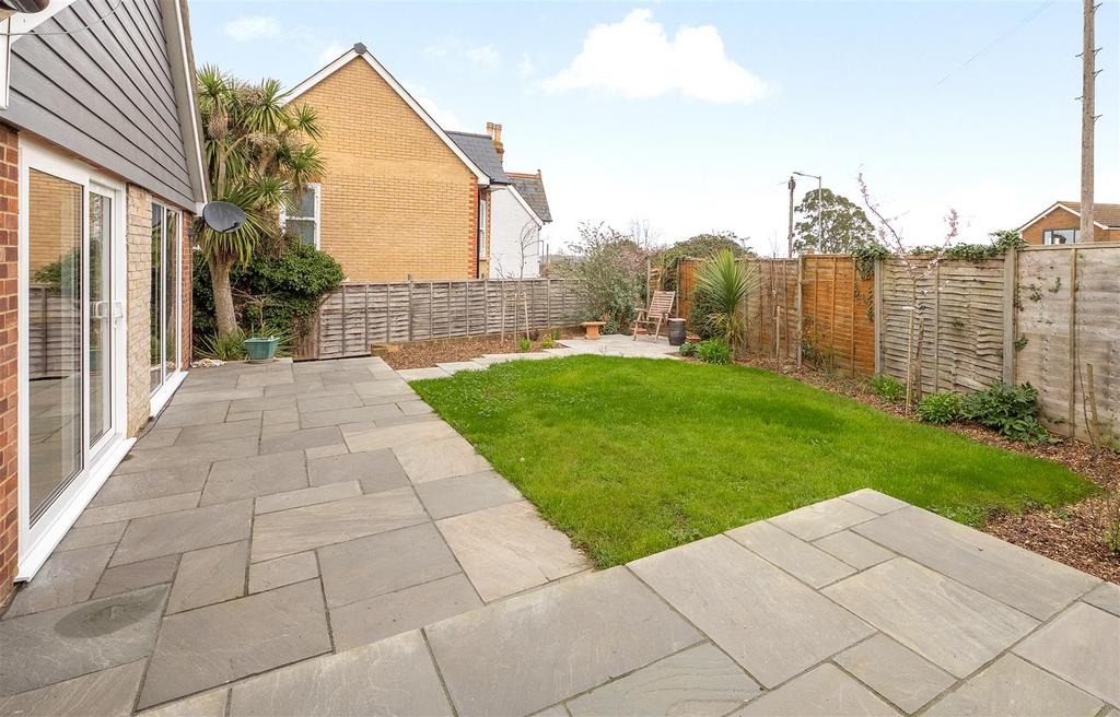 Shearwater Avenue, Whitstable