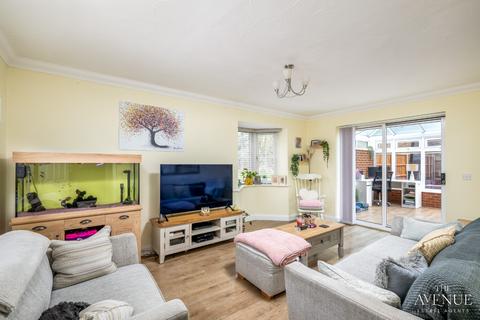 undefined, Ebbw Vale Road, Irthlingborough, NN9 5YB