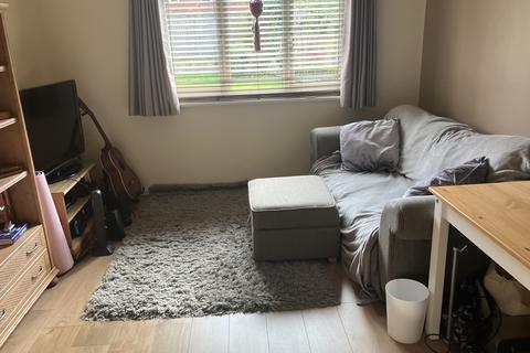undefined, Nutfield Close, Carshalton, SM5