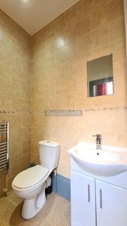 1 bedroom in a flat share to rent, Merchants Hall, St George Square, Huddersfield, HD1