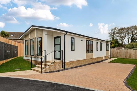 2 bedroom park home for sale, Christchurch, Dorset, BH6