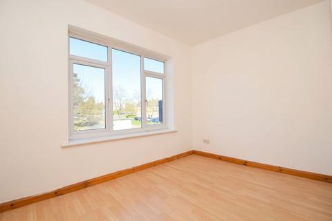2 bedroom flat to rent, Shaftesbury Avenue, Harrow HA2
