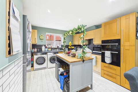 undefined, Aldergrove Kingsway, Quedgeley, Gloucester, Gloucestershire, GL2