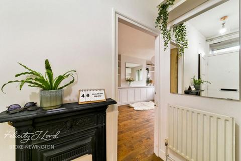 1 bedroom flat for sale, Albion Road, London N16