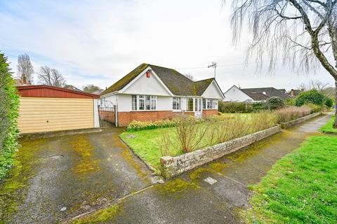 3 bedroom bungalow for sale - Ivy Road, Wimborne, BH21