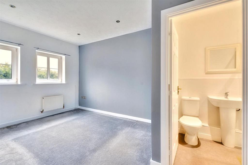 9. Bedroom 1 1.jpg