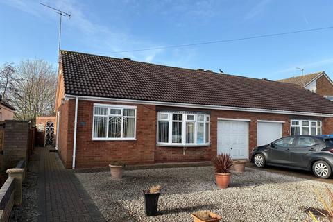 2 bedroom semi-detached bungalow for sale - Ashgate Road, Willerby, Hull