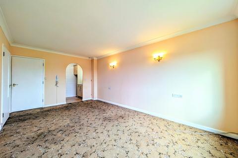 2 bedroom flat for sale, Heene Road, Worthing