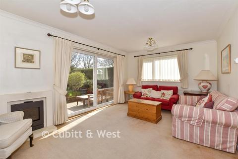 4 bedroom detached house for sale, Glebelands, Pulborough, West Sussex