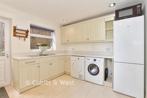 4 bedroom detached house for sale, Glebelands, Pulborough RH20