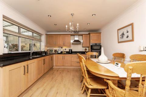 4 bedroom detached house for sale, Causeway Garth Lane, Thorpe Audlin, Pontefract