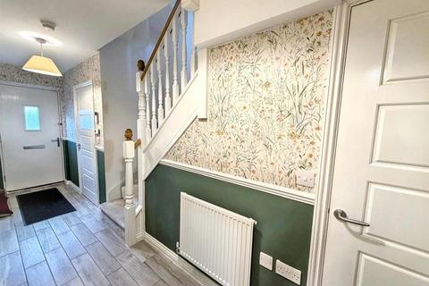 3 bedroom townhouse for sale, High Banks, Silsden