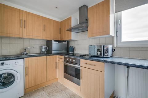 1 bedroom flat to rent, More Close, St Pauls Court, London, W14