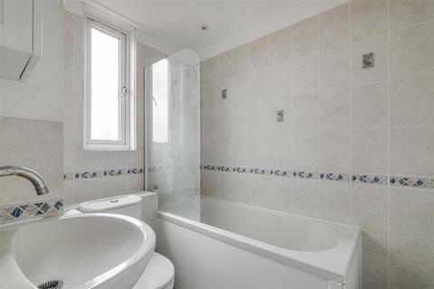 1 bedroom flat to rent, More Close, St Pauls Court, London, W14