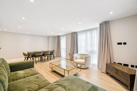 4 bedroom flat to rent, Baker Street, London, NW1