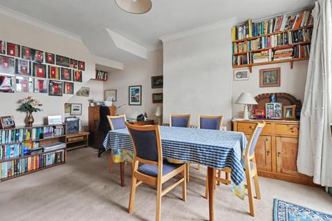 3 bedroom semi-detached house for sale, Vale Road, Claygate, KT10