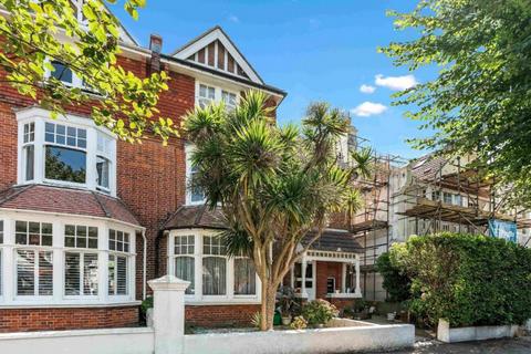 2 bedroom flat for sale, Carlisle Road, Hove.