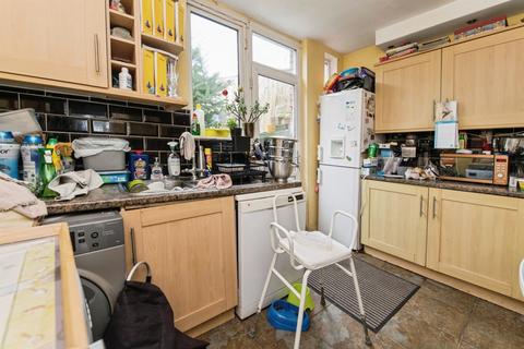 3 bedroom semi-detached house for sale, Chestnut Avenue, Exeter