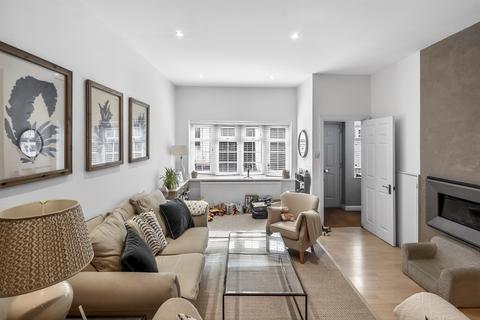 undefined, Lexham Gardens Mews, London