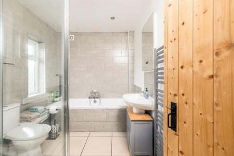3 bedroom end of terrace house for sale, Claverham Road, Claverham