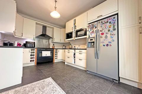 3 bedroom semi-detached house for sale, Castle Road, Tipton, DY4
