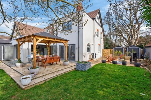 4 bedroom semi-detached house for sale - Oxford Road Banbury, Oxfordshire, OX16 9AW