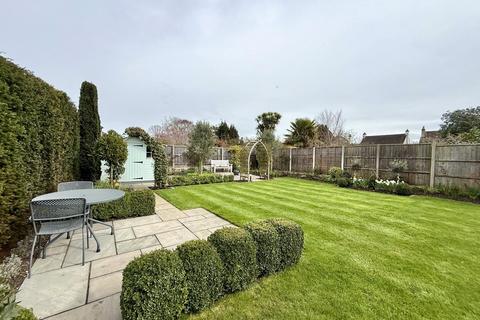 3 bedroom bungalow for sale, Brook Way, Christchurch BH23