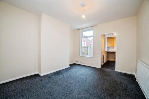 2 bedroom terraced house for sale, Gedling Street, Mansfield, Nottinghamshire, NG18