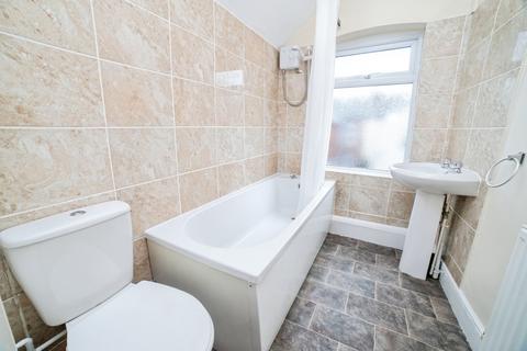 2 bedroom terraced house for sale, Gedling Street, Mansfield, Nottinghamshire, NG18