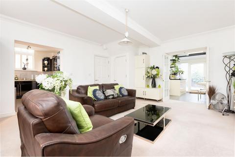 undefined, Fairfield Mews, Fairfield SG5 4BU