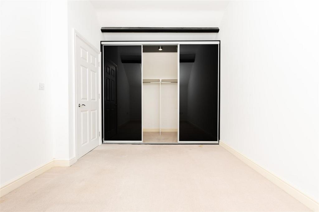 Bedroom 2 Walk-in Wardrobe