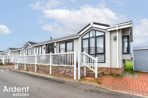 2 bedroom park home for sale - Hayes Chase, Battlesbridge