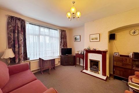 3 bedroom end of terrace house for sale, Arundel Gardens, Edgware, HA8