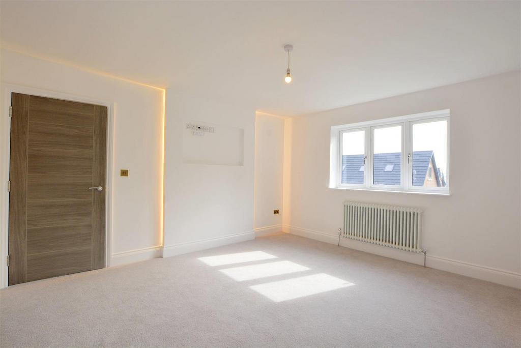 Bedroom 4 2.jpg