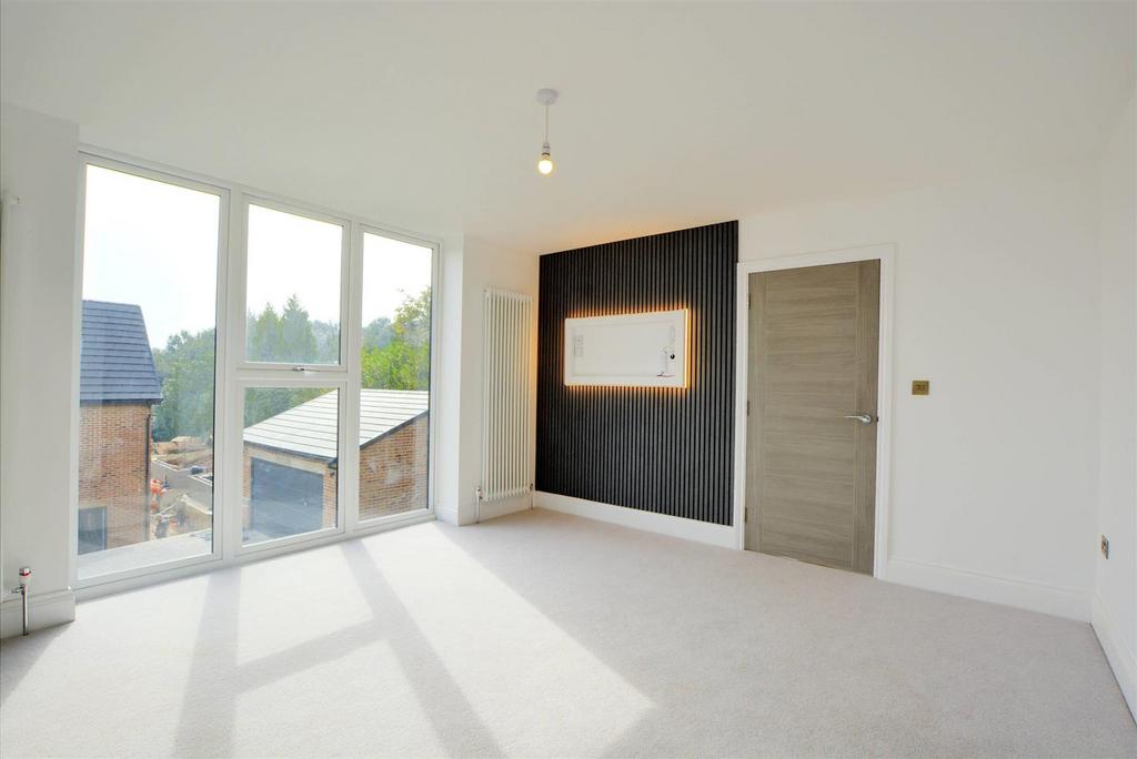 Bedroom 1 2.jpg