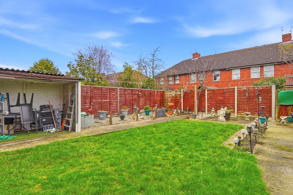 Burtonstonelane003