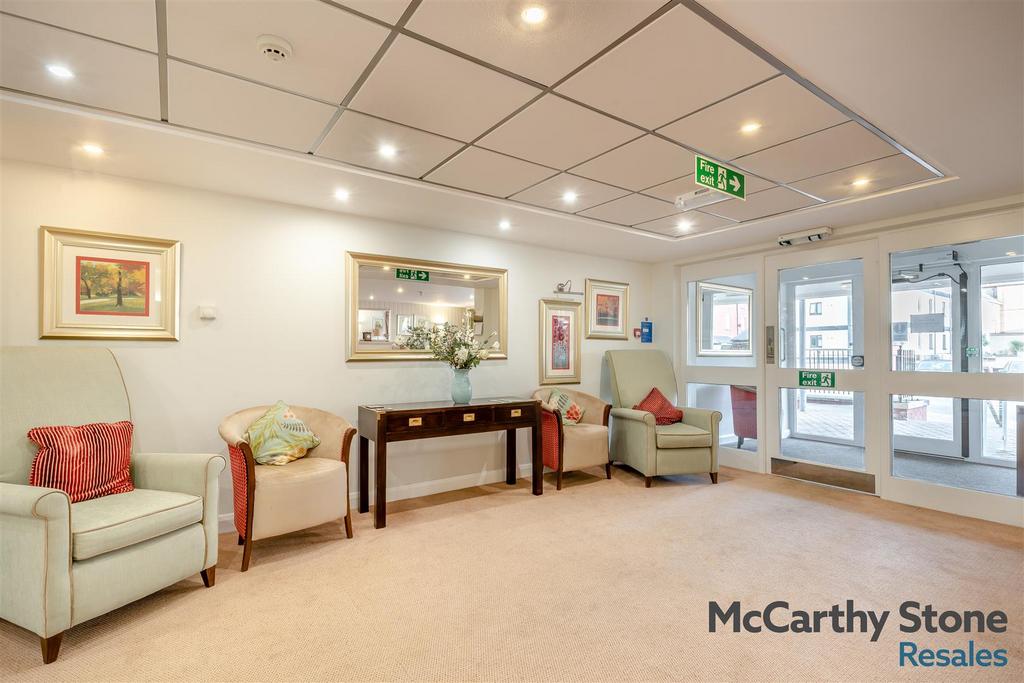 8680472-interior24.jpg