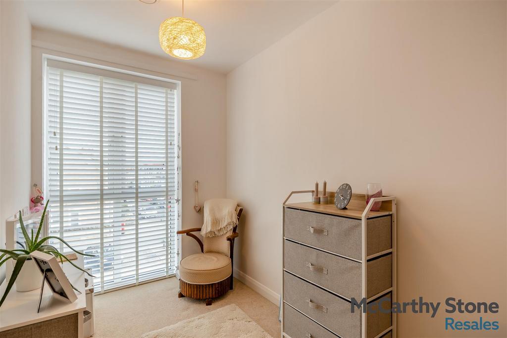 8680472-interior07.jpg