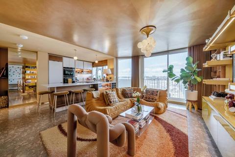 Campden Hill Towers,  Notting Hill Gate,  W11