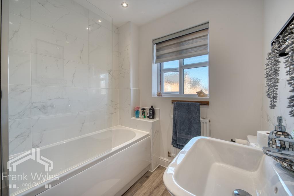  D751579 hdr