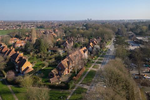 undefined, Shipton Road, York